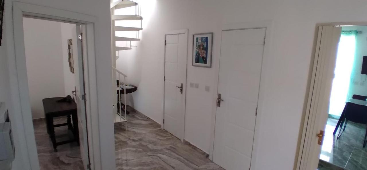 The Penthouse Flat-Terrace&View Apartment เซงเกลอา ภายนอก รูปภาพ