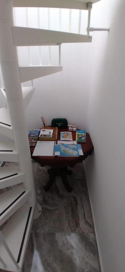 The Penthouse Flat-Terrace&View Apartment เซงเกลอา ภายนอก รูปภาพ
